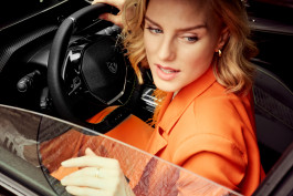 Victoria Karner Fashionshooting Peugeot 