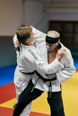 Judoka over 70 years old 